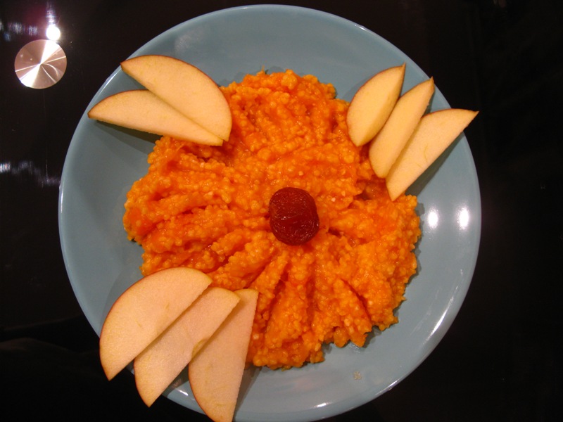 Каша из кукурузной крупы с тыквой и яблоком Каша из кукурузной крупы с тыквой и яблоком