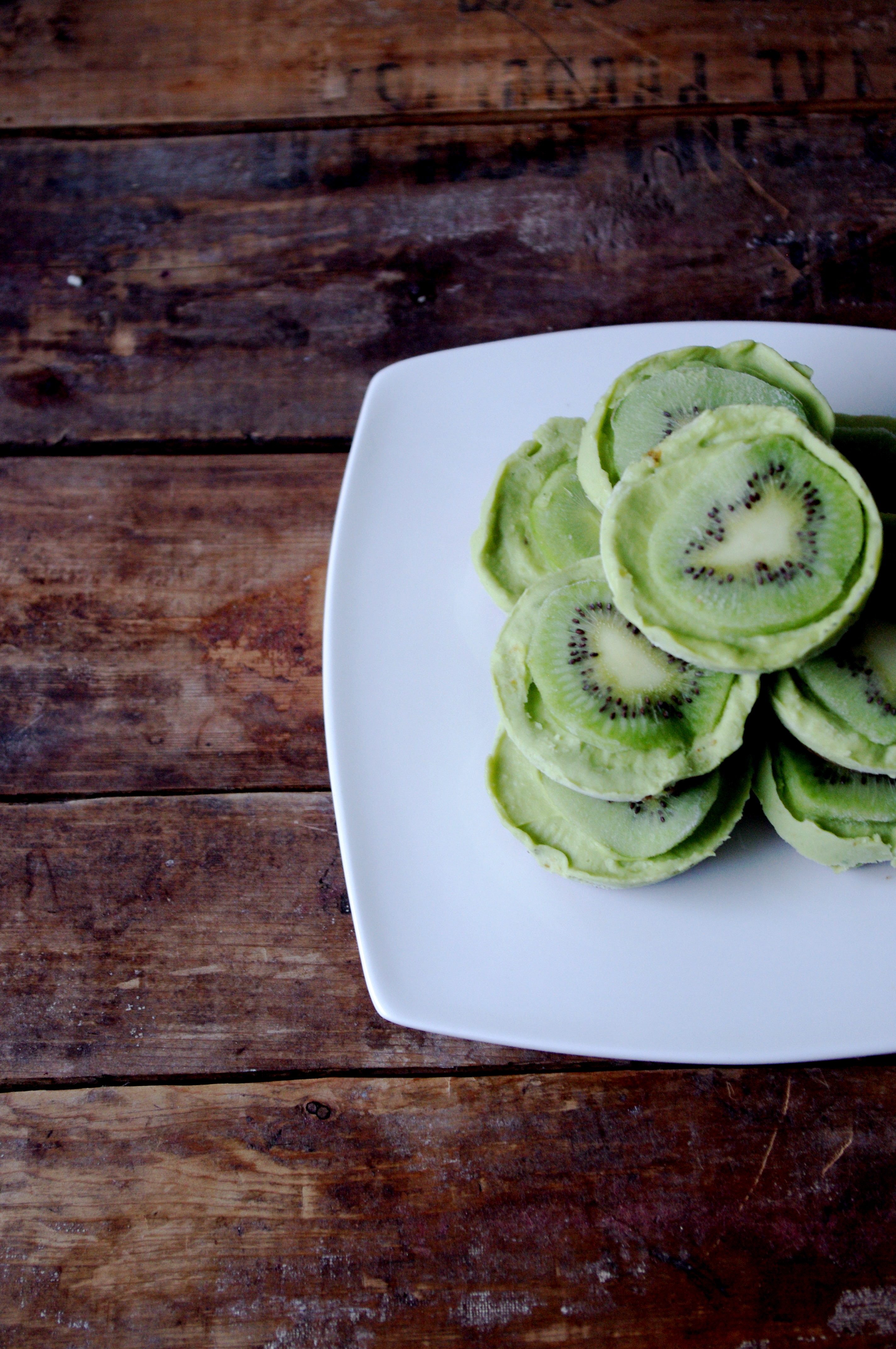 Пирожные с киви и лаймом (live) Пирожные с киви и лаймом (live)